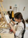 atelier peinture et couture pour enfants pendant les vacances scolaires à Villers-Cotterêts